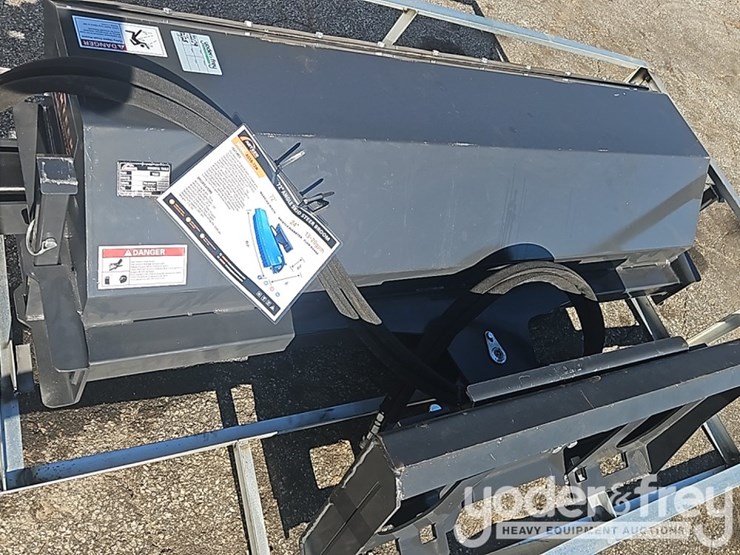unused-72"angle-broom-(assb-72w)-to-suit-skidsteer-image-6