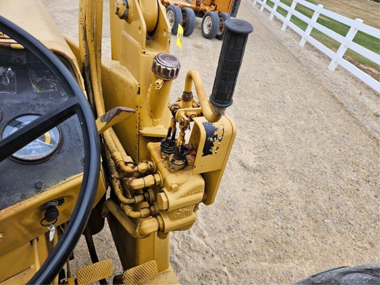 #3093-•-massey-ferguson-34a-tractor/loader-image-31