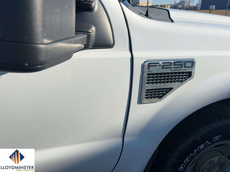 2009-ford-f250-image-34