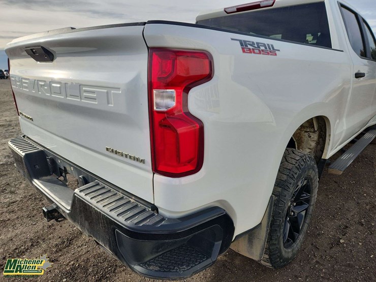 2021-chevrolet-silverado-1500-image-37