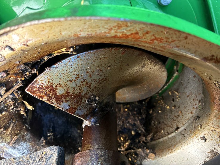 2013-john-deere-s670-image-83