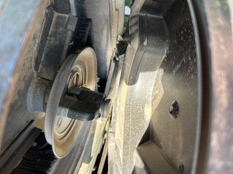 2004-john-deere-1790-image-14