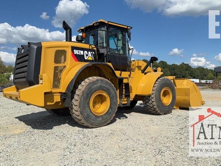 2019-caterpillar-962m-image-4