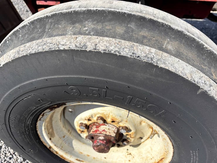 #10957-•-ih-656-image-5