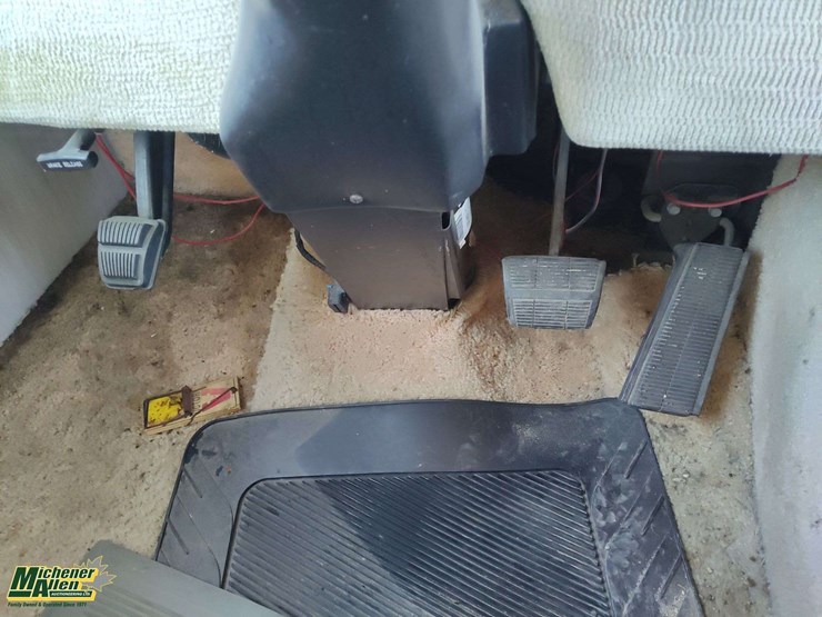 1996-chevrolet-p30-image-11