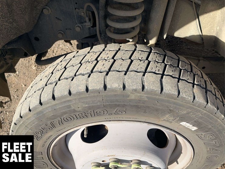 2012-ford-f550-image-7