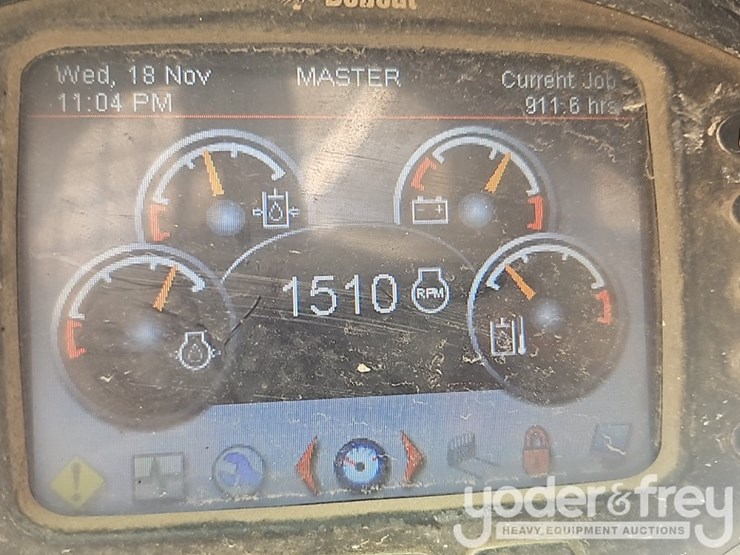 2016-bobcat-t870-image-29