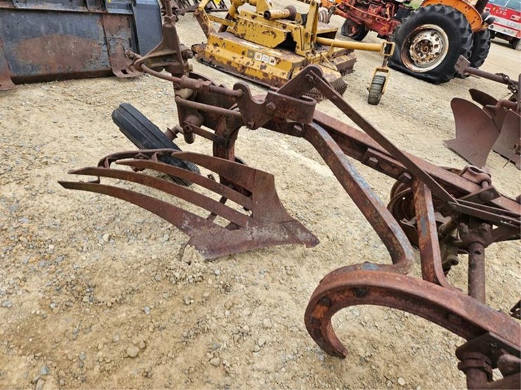 #3102-•-2-btm-pull-plow-frame-image-14