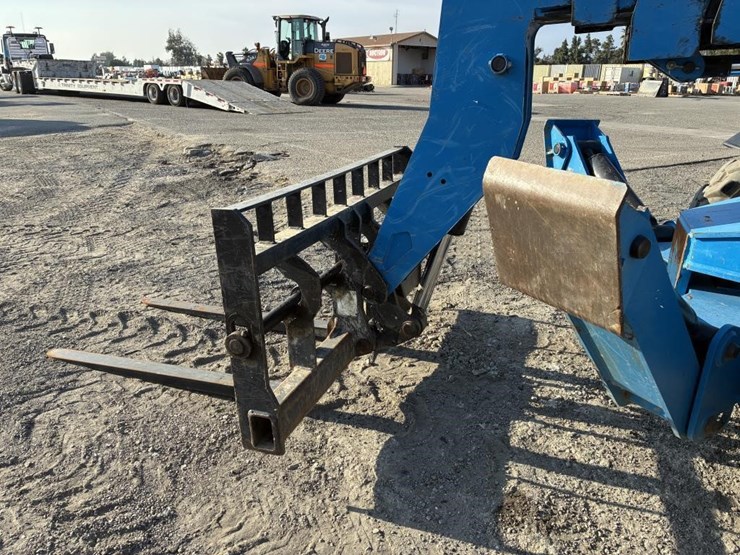 2018-genie-gth1056-image-5