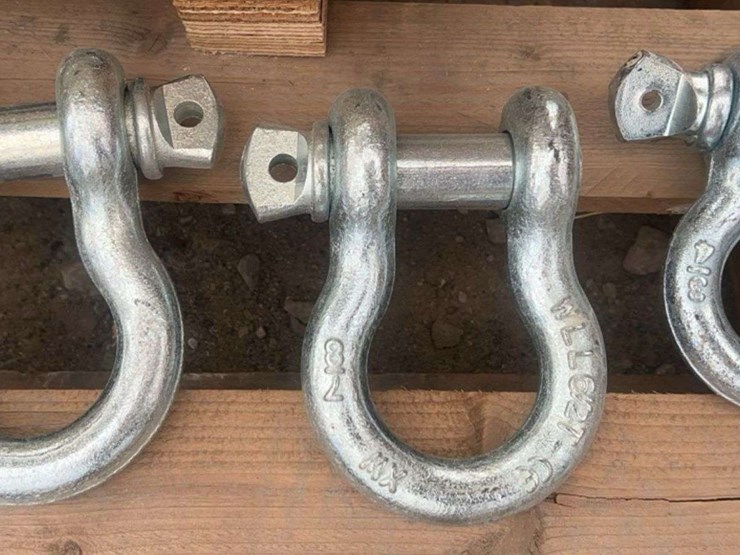 (3)-heavy-duty-galvanized-screw-pin-anchor-shackles-image-1