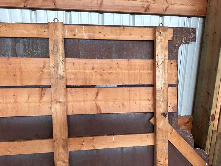 reproduction-oliver-“finest-in-farm-machinery”-road-sign-image-12