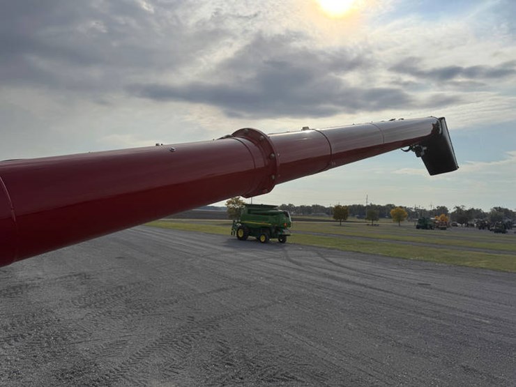 2023-case-ih-8250-image-95