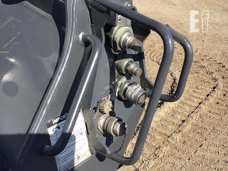 2019-deere-333g-image-7