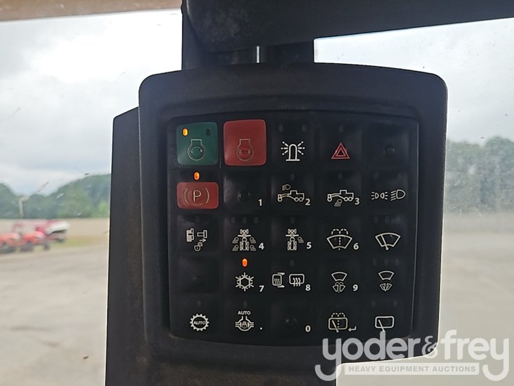 2019-deere-670g-image-45