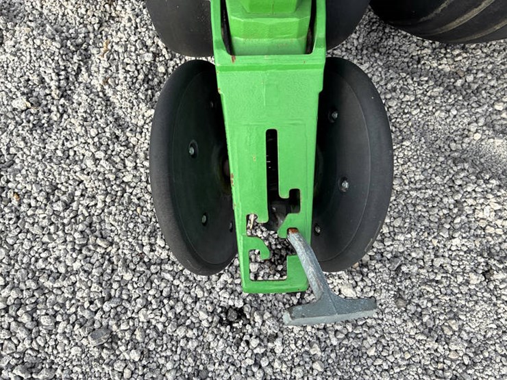 2018-john-deere-1795-image-24