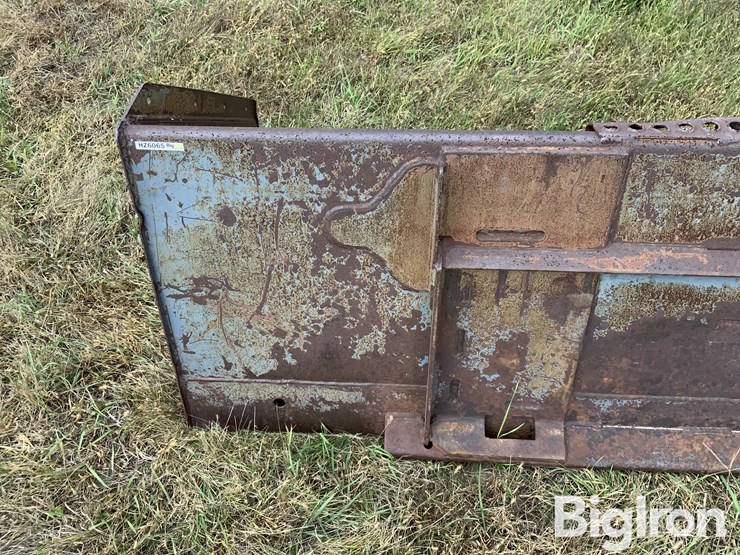 skid-steer-loader-bucket-image-13