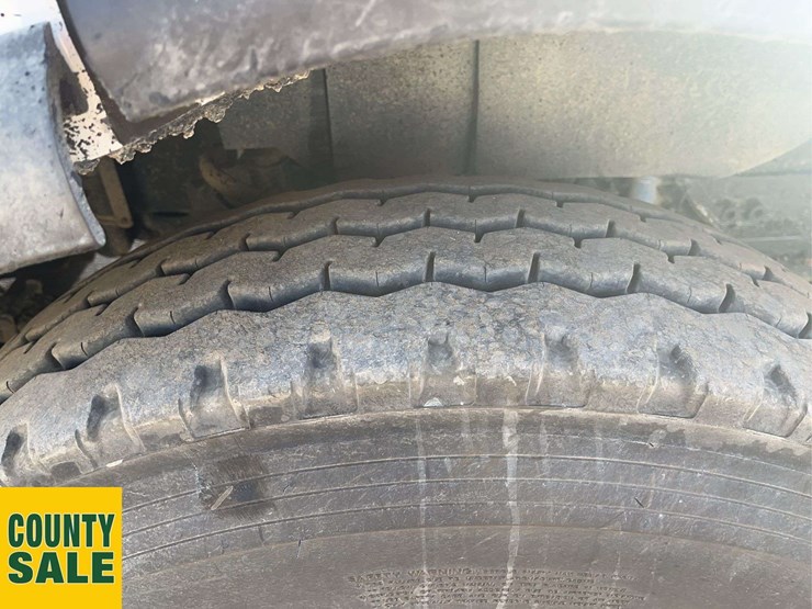 2016-kenworth-t800-image-10