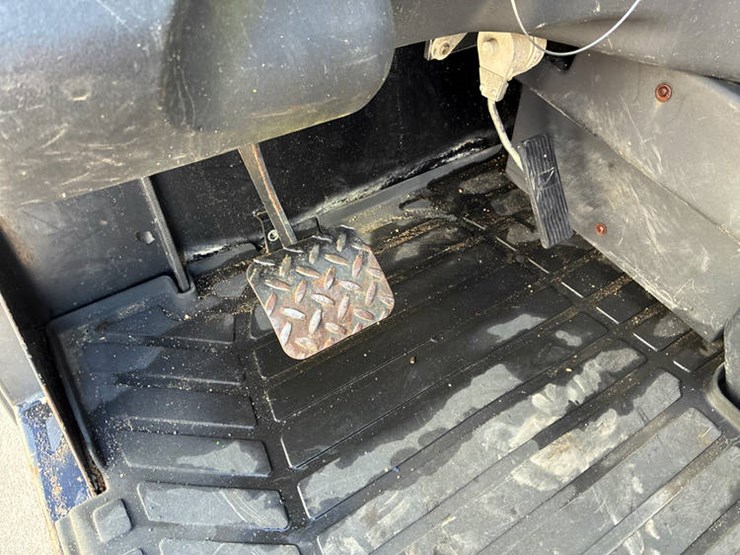 2015-caterpillar-tl943c-image-60