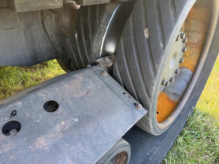 john-deere-11-image-8