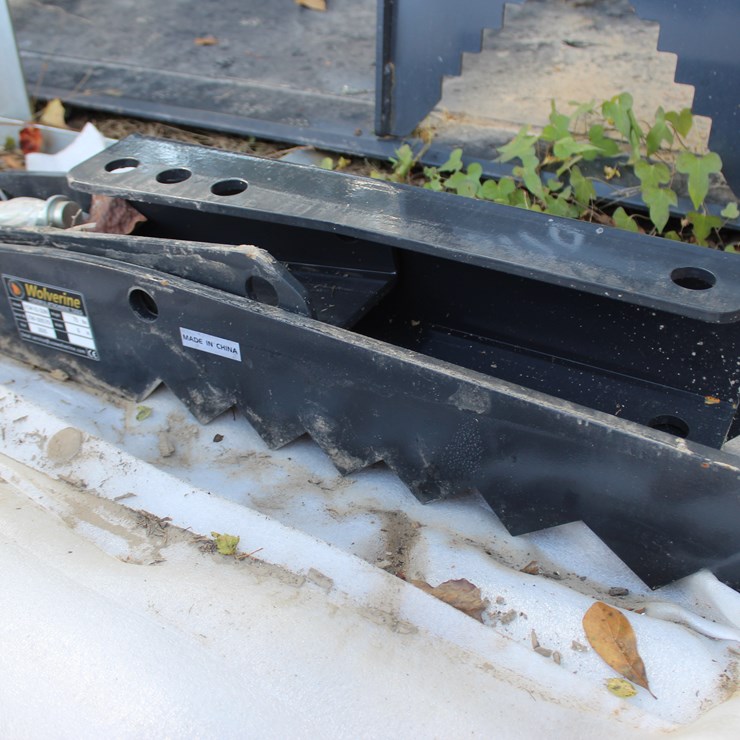 #5173 • 2025 WOLVERINE 36IN HYD THUMB