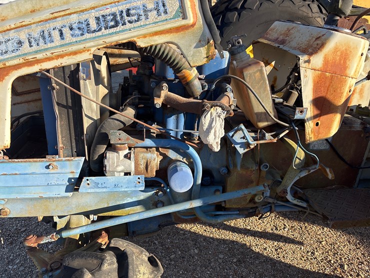 #24691-•-mitsubishi-farm-tractor-|-parts-or-repair-image-9