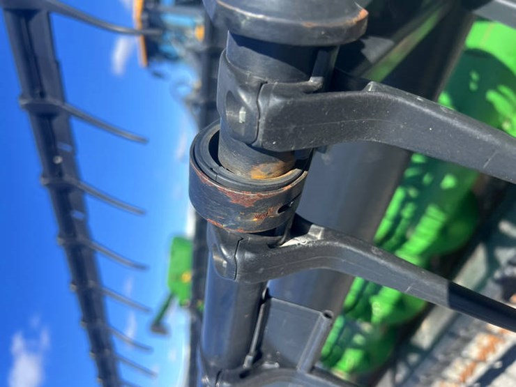 2012-john-deere-625f-image-6