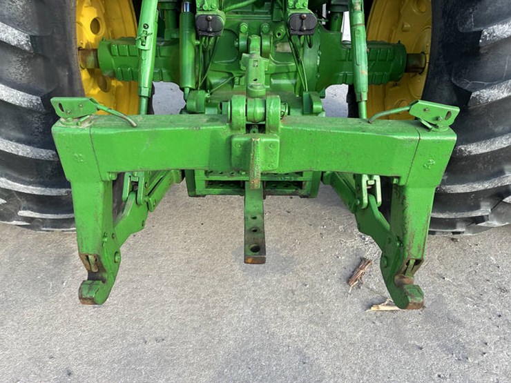 1994-john-deere-4560-image-23