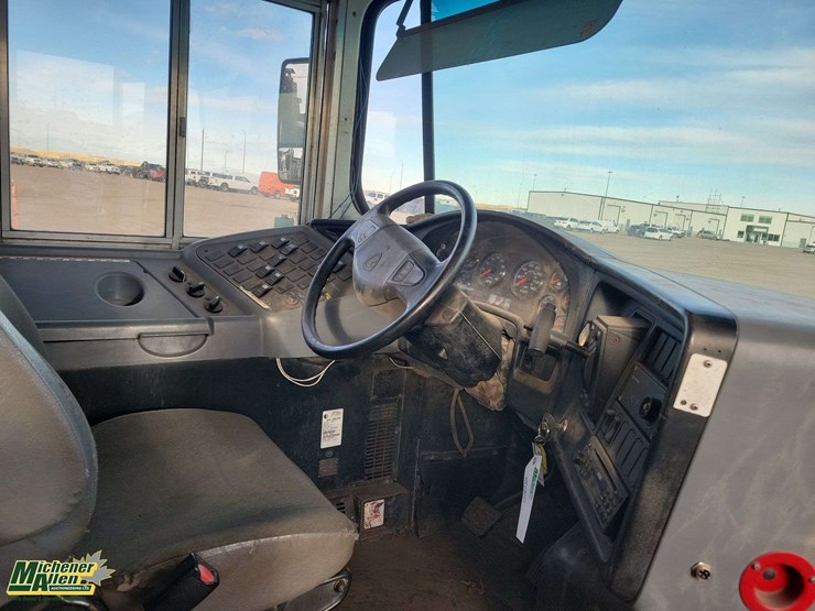 2008-ic-bus-ce-image-14