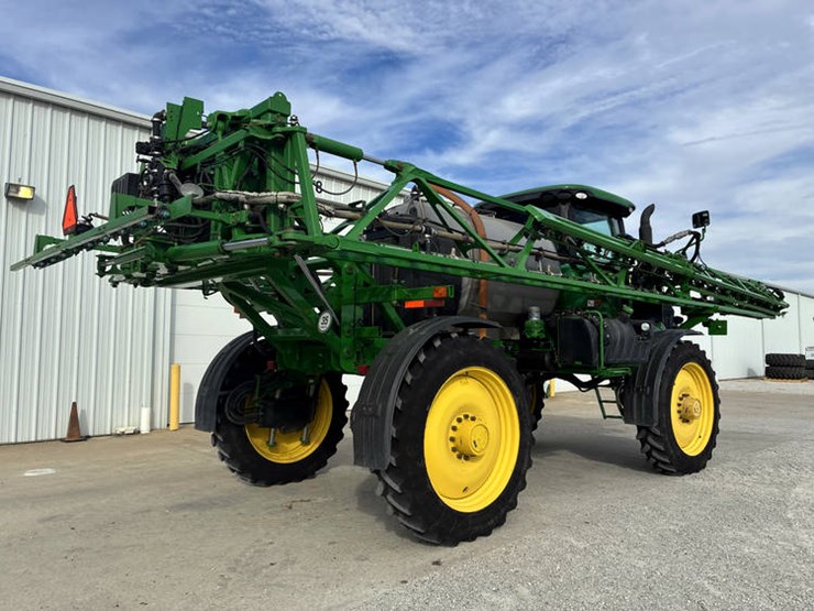 2014-john-deere-r4038-image-5