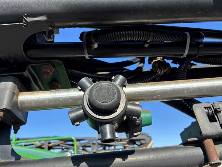 2014-john-deere-4830-image-18