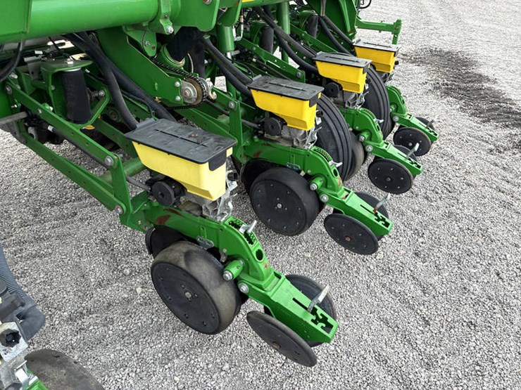 2018-john-deere-1795-image-79