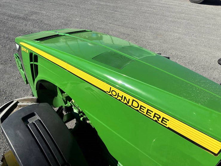 2015-john-deere-8295r-image-41