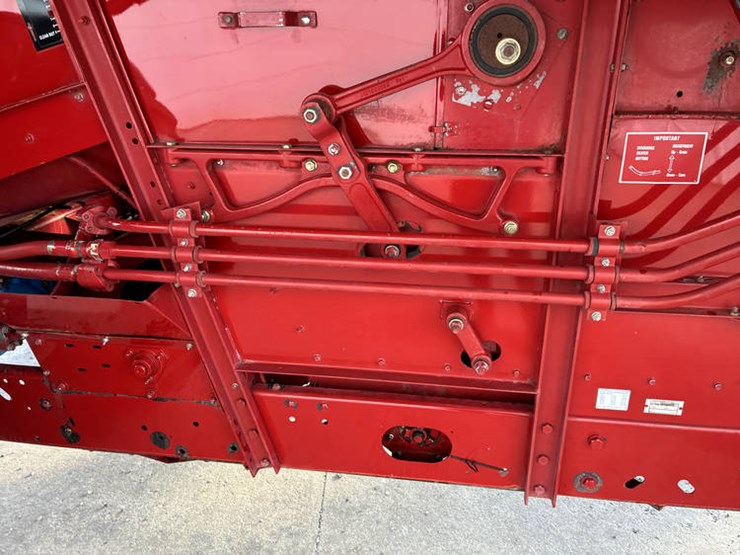 1992-case-ih-1640-image-52