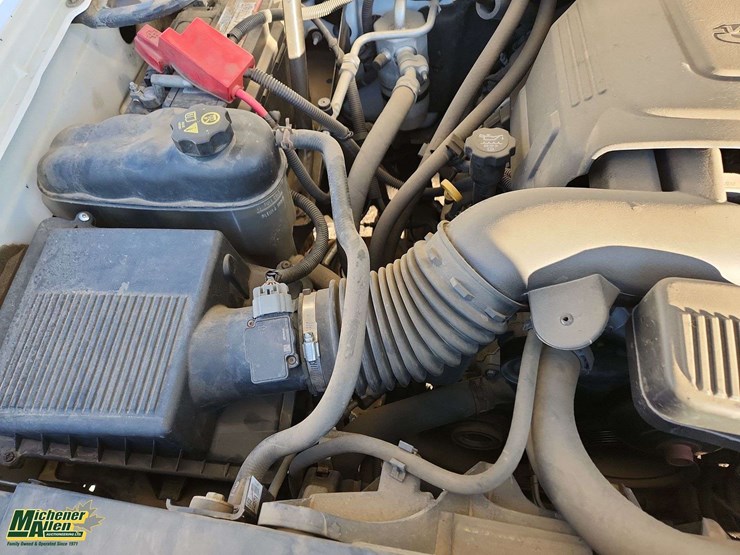 2011-chevrolet-silverado-1500-lt-image-27