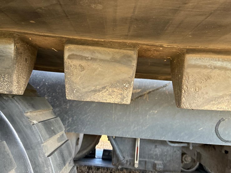 #114632-•-cat-85e-#6js00405-image-38