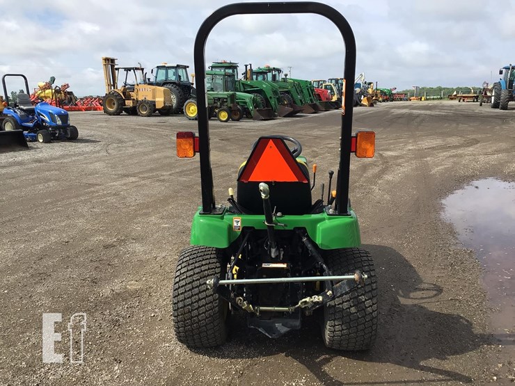 2004-john-deere-2210-image-8