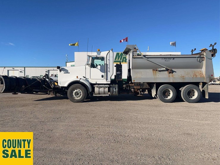 2016-kenworth-t800-image-2