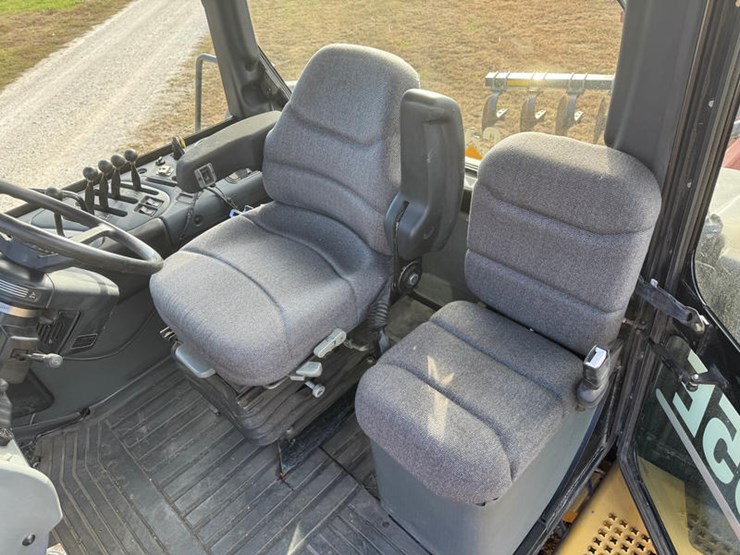 caterpillar-20-image-45