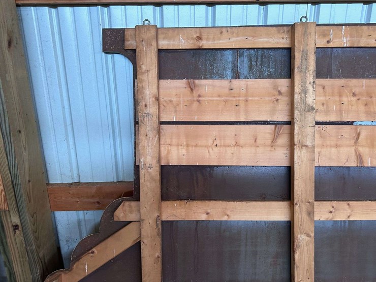 reproduction-oliver-“finest-in-farm-machinery”-road-sign-image-11