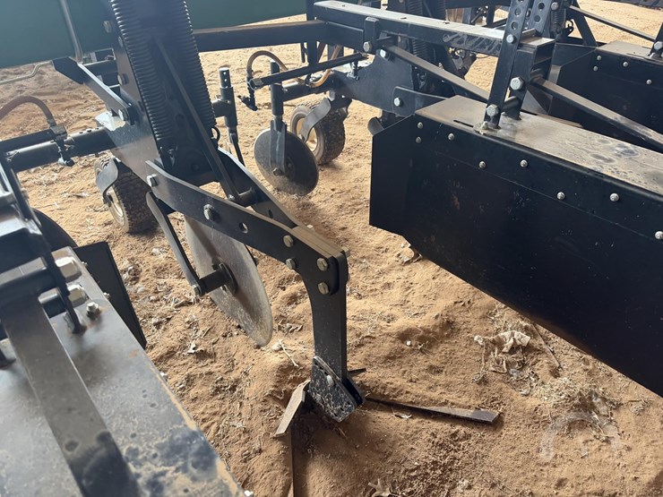 2021-b-&-h-9100-image-22