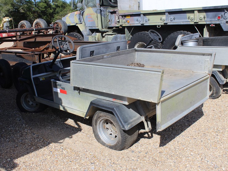 #1819-•-club-cart,-turf-252-|-parts-or-repair-|-not-titled-image-4