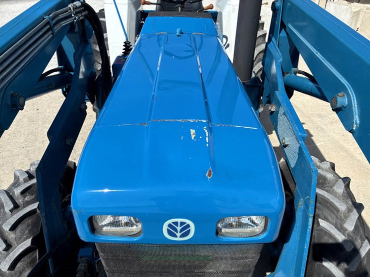 new-holland-2120-image-21