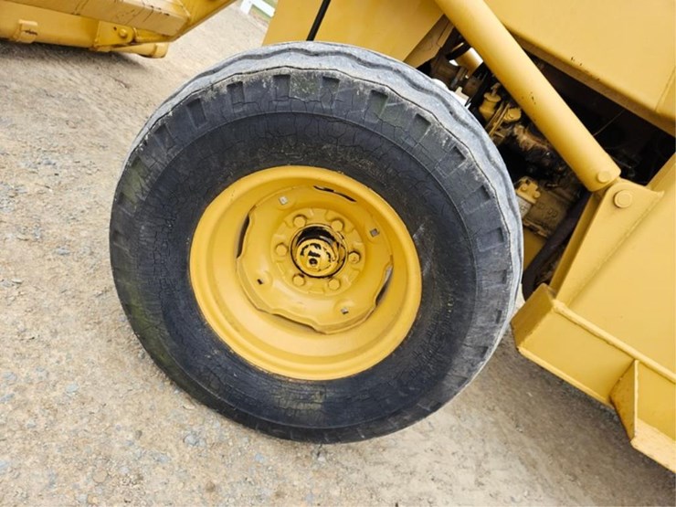 #3093-•-massey-ferguson-34a-tractor/loader-image-40