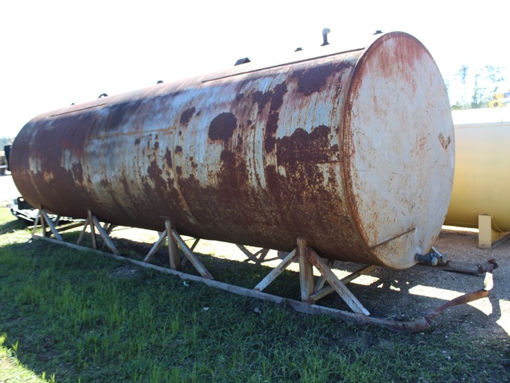 #24802-•-7000-gallon-fuel-tank-image-3