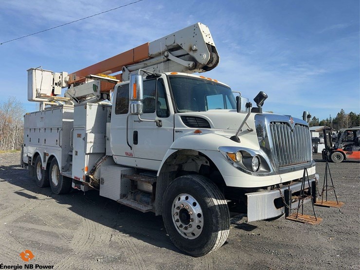 2012-international-7400-image-3