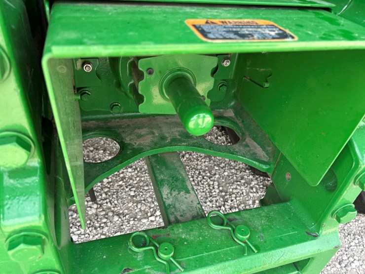 2014-john-deere-8270r-image-71