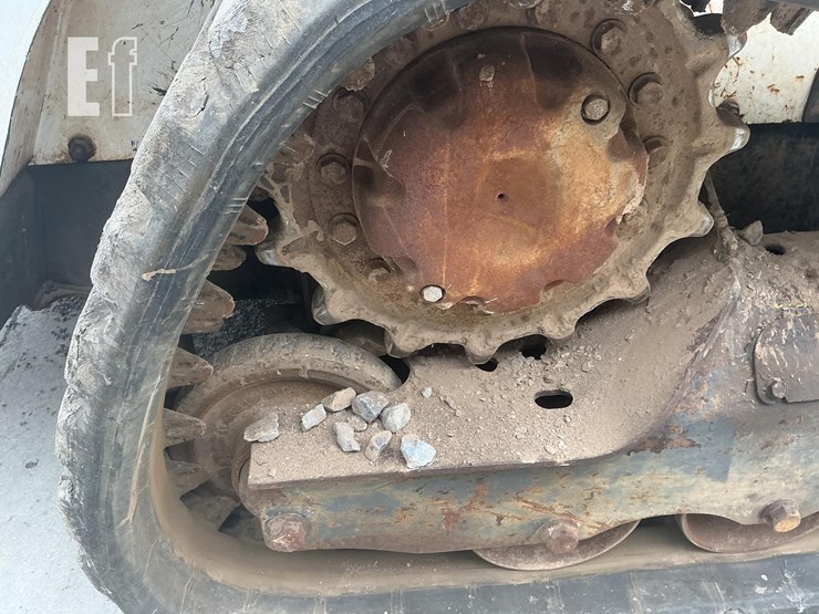 2019-bobcat-t590-image-12