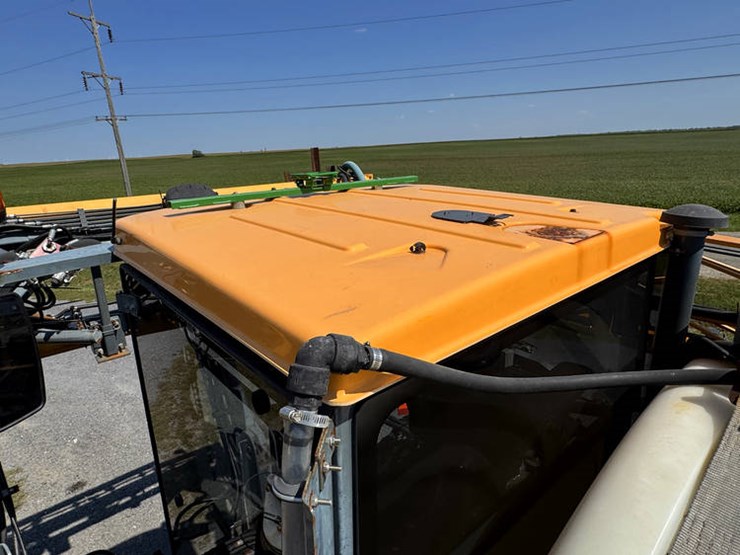 2011-hagie-sts10-image-43