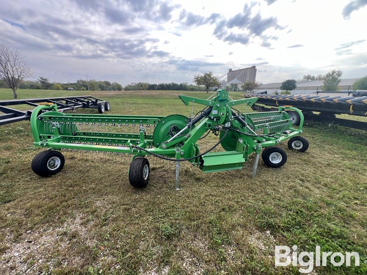 2022-samasz-twist-600p-front-mount-basket-rake-image-9