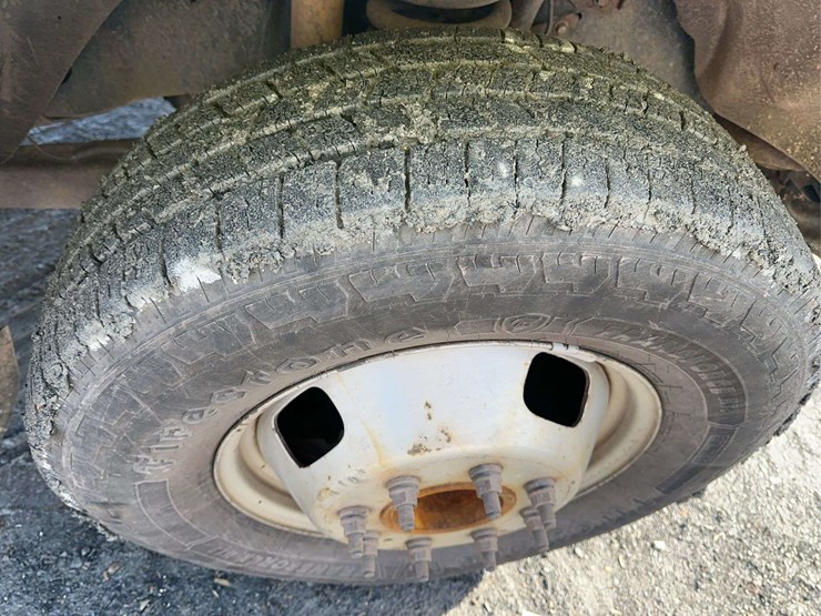 2013-ford-f350-xl-image-12